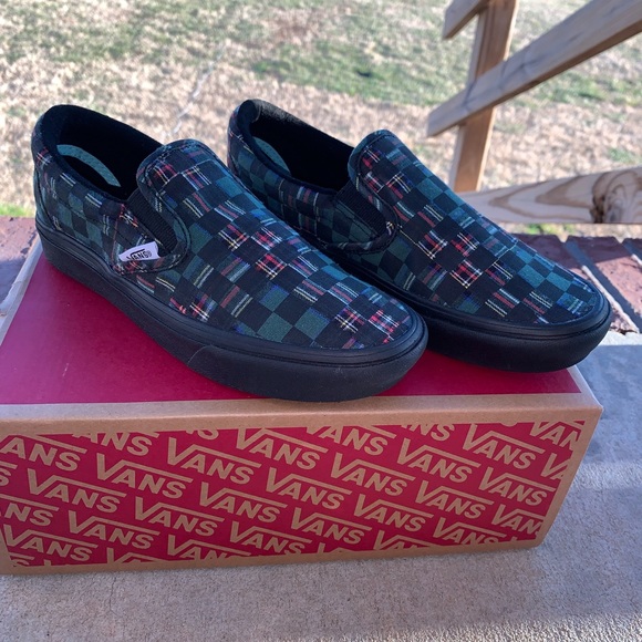 Slip on comfycush Vans women’s size 6.5 - Picture 2 of 7
